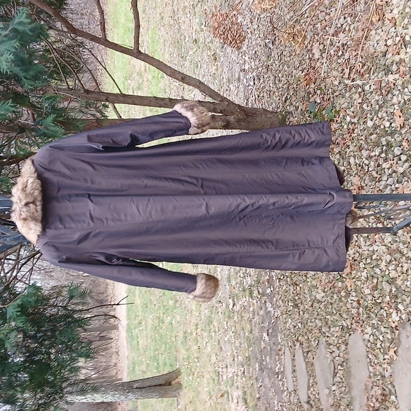 Gallery Womens Brown Long Sleeve Fur Collared  Trench Coat Size Medium - Picture 12 of 12